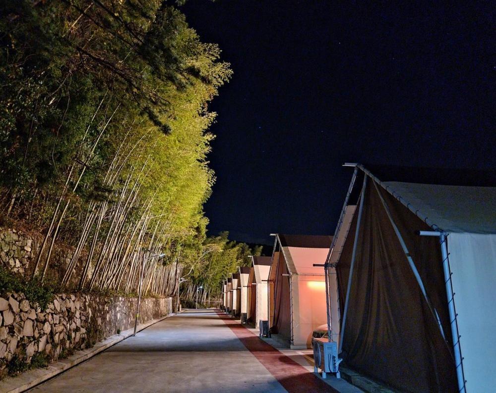 Namhae Siseon Glamping Pension Exterior photo